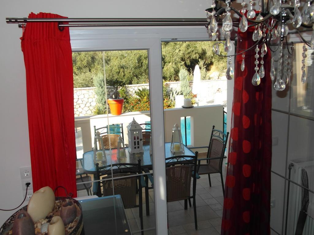 Ionian Villas Ayios Nikitas Bilik gambar
